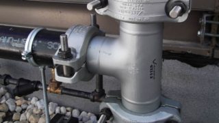Genutete mechaniche Rohrverbindung für Dampf