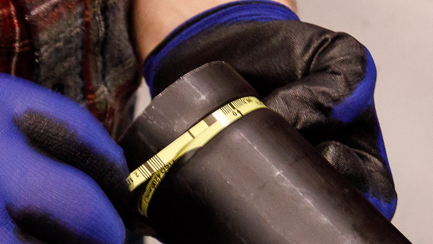 Victaulic University Trainee using no-go tape