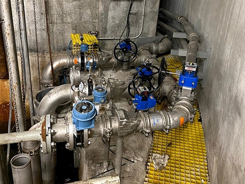 Influent pumping station utilizing Victaulic stainless steel solutions