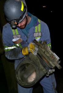 Mine maintenance holding inline KGV cartridge