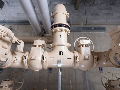 Section of the pipeline featuring Series 317 & 365 Valves