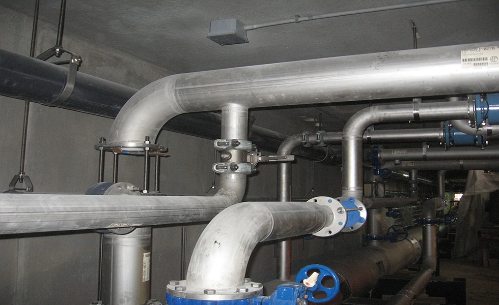 Stainless steel piping featuring Victaulic stainless steel products
