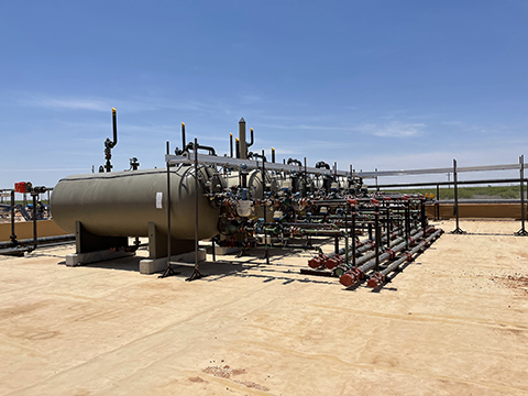 Profile view of separators and joined pipelines