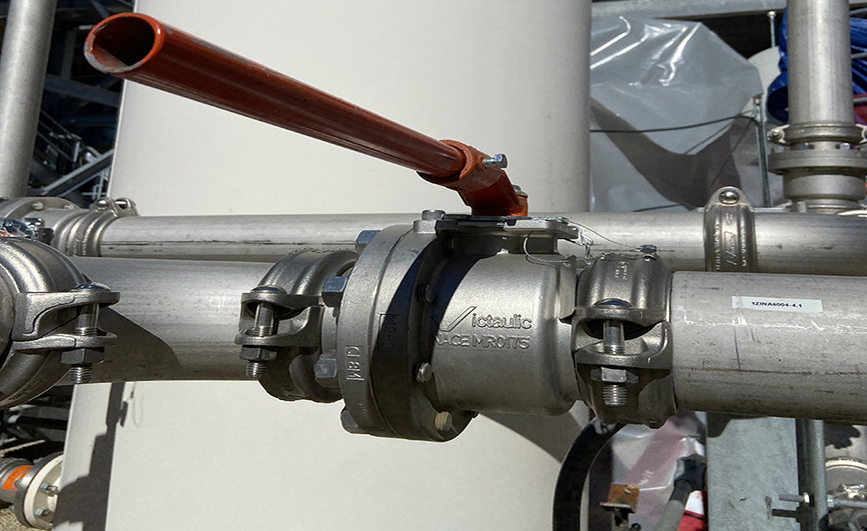 Victaulic Stainless Steel valve and couplings installation