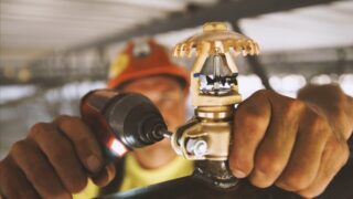 How Manufacturer Involvement Can Mitigate Labor Risks