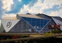 Estadio Mercedes Benz, Atlanta GA - Soluciones innovadoras de tuberías de Victaulic